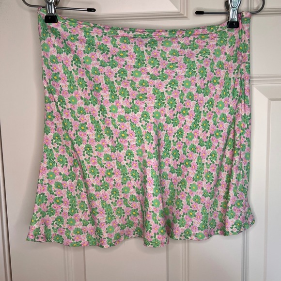 Zara Dresses & Skirts - Zara‎ Floral Pink and Green Summer Mini Skirt. Women's Medium